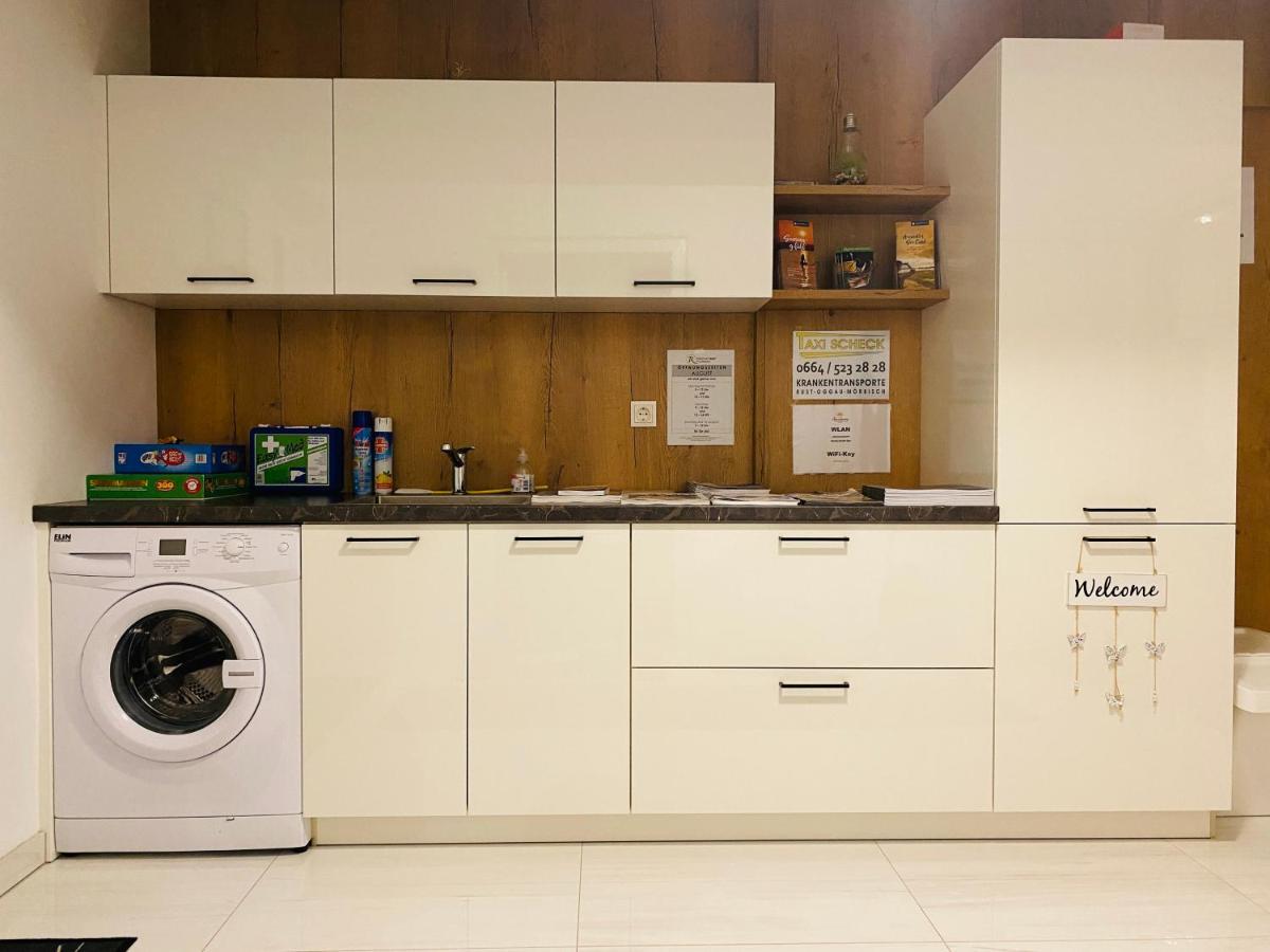 Sonnenweg Appartements 拉斯特 外观 照片